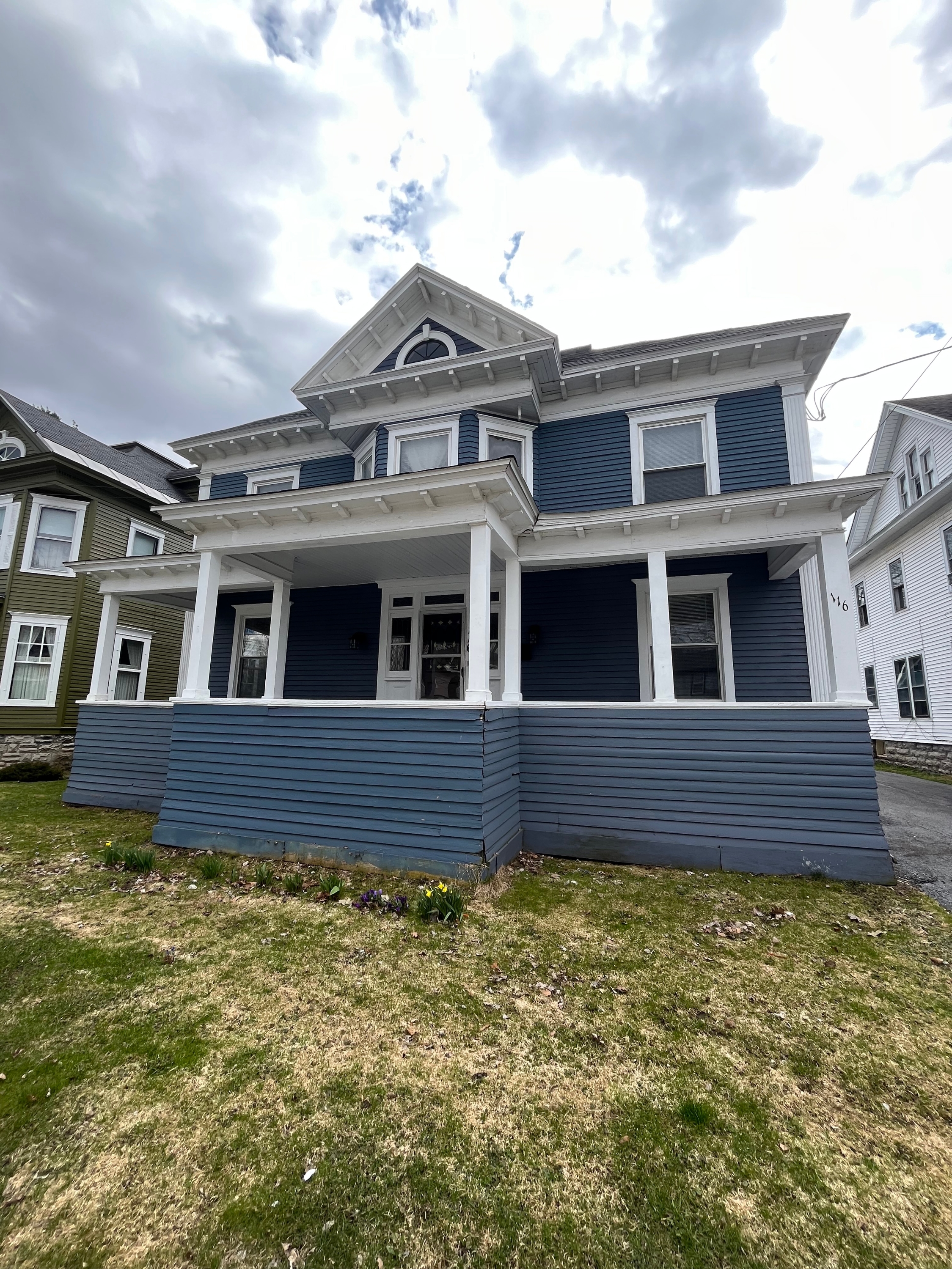 116 East Flower Avenue