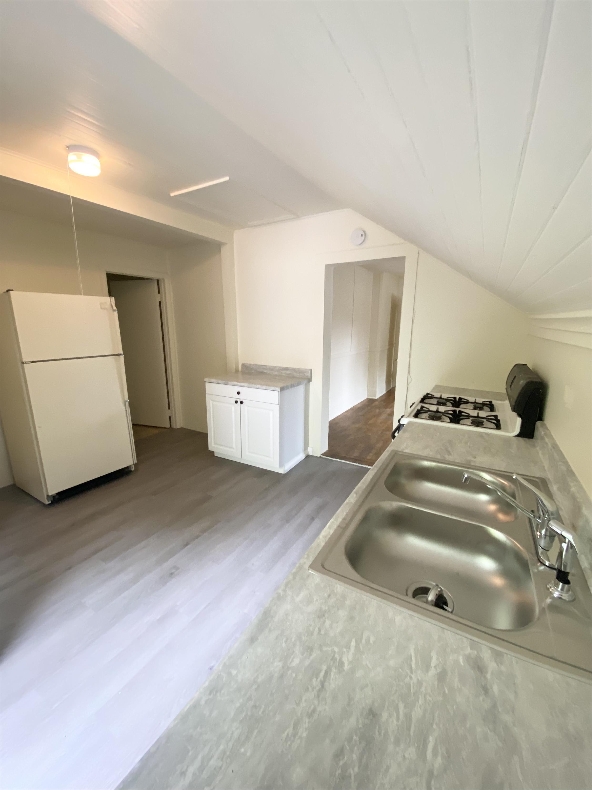 416 Holcomb Street - 2